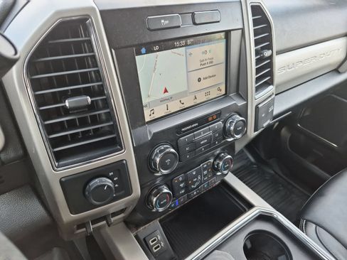 Used 2019 Ford F250 Lariat w/ Lariat Value Package AWD/4WD image 27