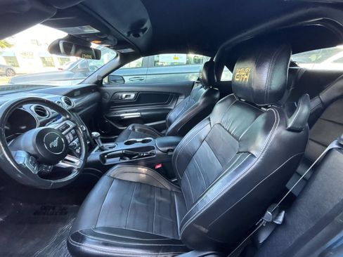 Used 2022 Ford Mustang GT Premium w/ GT Performance Package RWD image 9