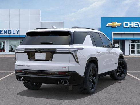 New 2026 Chevrolet Traverse RS w/ LPO, Floor Liner Package image 4
