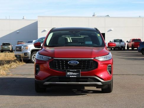 Used 2024 Ford Escape Platinum w/ Premium Technology Package image 9