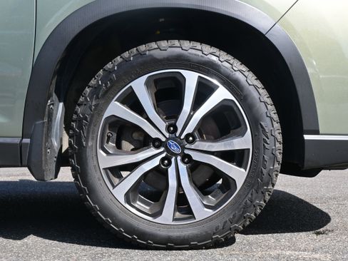 Used 2020 Subaru Forester Limited w/ Popular Package #3 AWD/4WD image 13