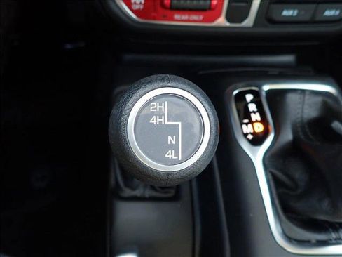 New 2025 Jeep Gladiator Willys image 19