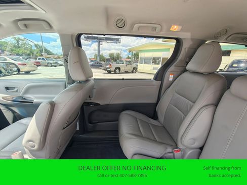 Used 2016 Toyota Sienna XLE w/ XLE Navigation Package image 12