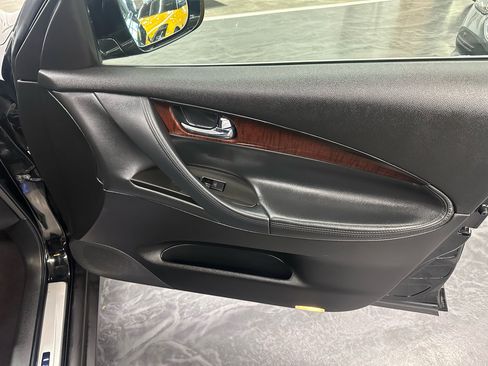 Used 2017 INFINITI QX50 AWD w/ Premium Plus Package image 12