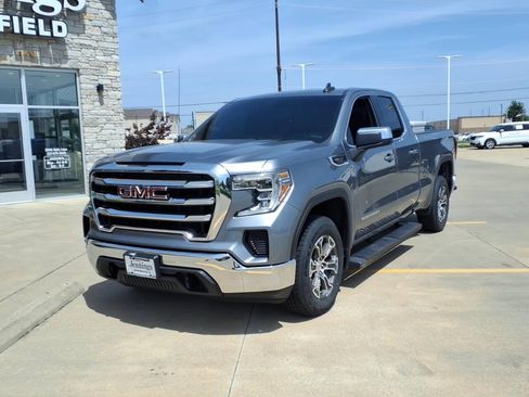 Used 2019 GMC Sierra 1500 SLE w/ X31 Off-Road Package AWD/4WD image 2