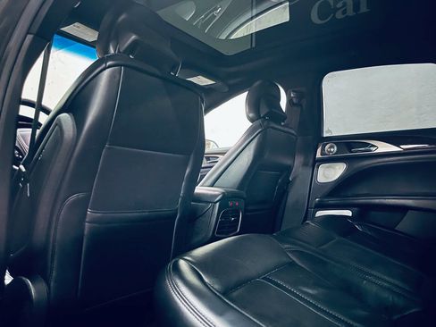 Used 2019 Lincoln MKZ Reserve w/ Luxury Package FWD image 19
