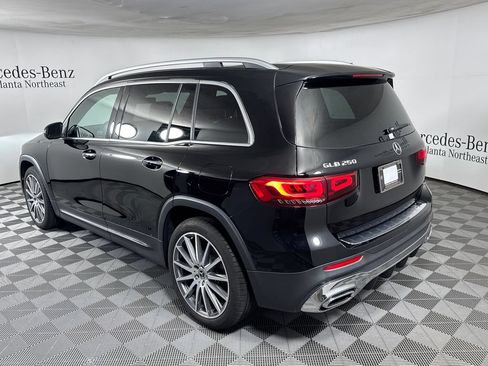 Certified 2023 Mercedes-Benz GLB 250 w/ AMG Line image 5