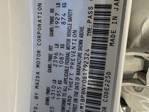 Used 2025 MAZDA MAZDA3 Hatchback w/ Appearance Package image 30