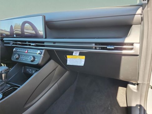 New 2026 Hyundai Tucson SE image 20