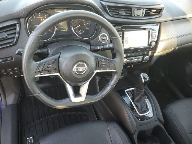 Used 2017 Nissan Rogue SL AWD/4WD image 18
