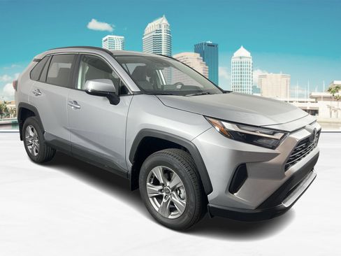 Used 2024 Toyota RAV4 XLE w/ Convenience Package FWD image 1