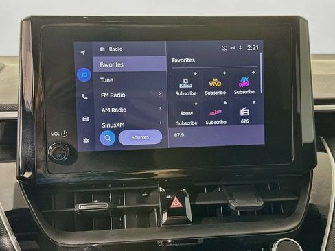 Used 2025 Toyota Corolla SE FWD image 15