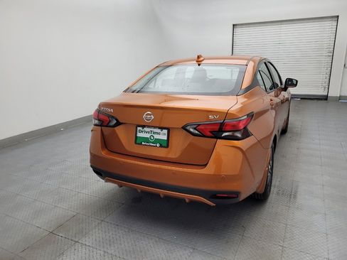 Used 2021 Nissan Versa SV FWD image 7