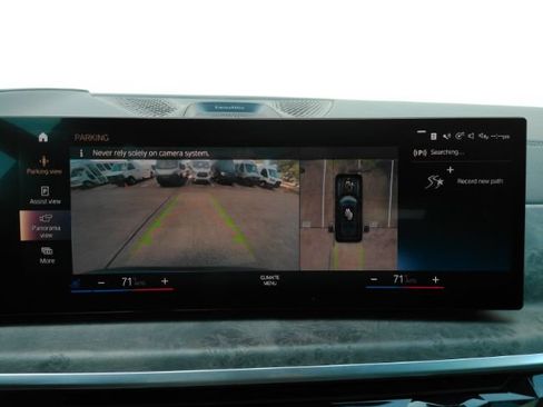 Used 2023 BMW X7 xDrive40i w/ M Sport Package AWD/4WD image 8