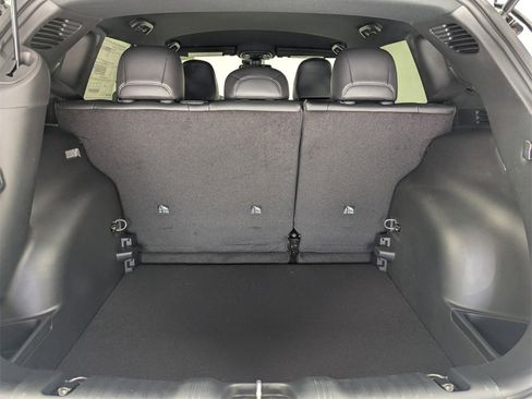 New 2026 Jeep Compass Limited image 25