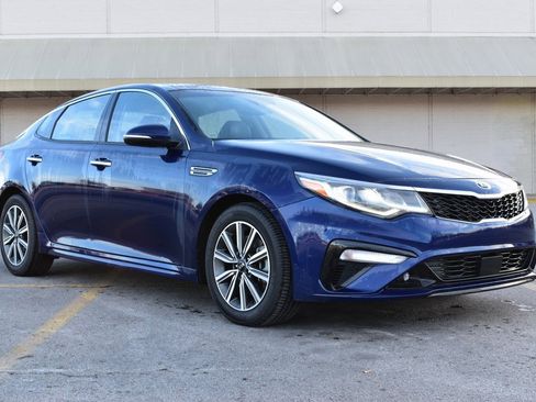 Used 2019 Kia Optima EX w/ EX Premium Package image 3