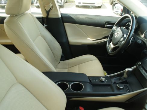 Used 2015 Lexus IS 250 RWD image 5