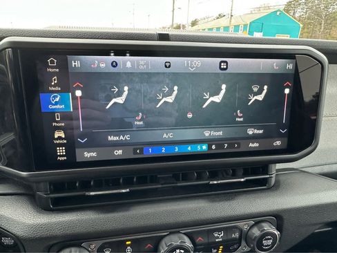 Used 2024 Jeep Wrangler Sport S w/ Convenience Group image 17