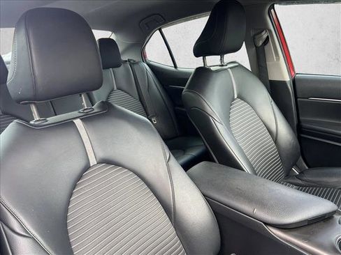 Used 2022 Toyota Camry SE image 24