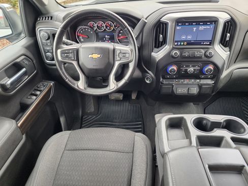 Used 2021 Chevrolet Silverado 1500 LT image 21