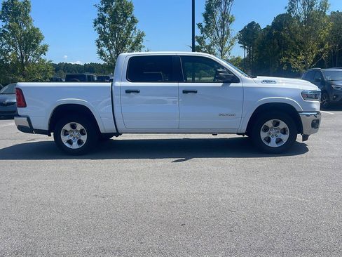 Used 2025 RAM 1500 Big Horn AWD/4WD image 8