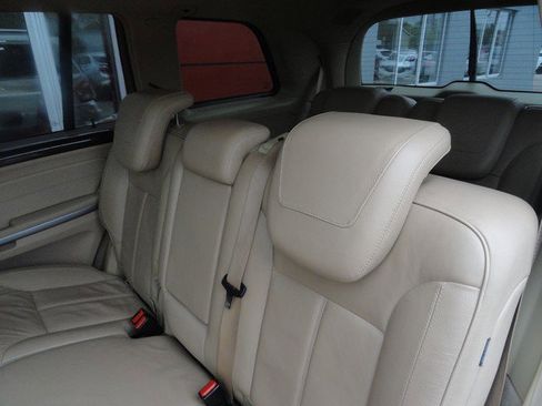 Used 2011 Mercedes-Benz GL 450 4MATIC image 12