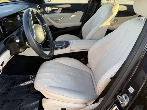 Used 2021 Mercedes-Benz E 350 Sedan image 19