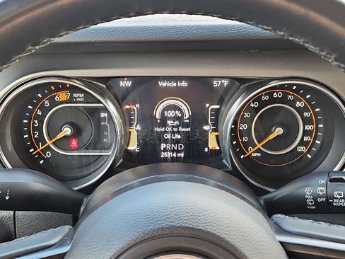 Used 2021 Jeep Wrangler Sport S image 29