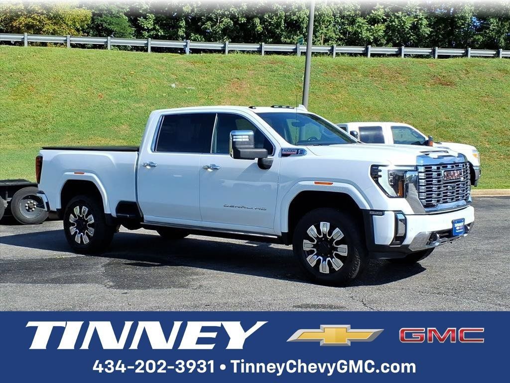 Used 2024 GMC Sierra 3500 Denali w/ Denali Reserve Package AWD/4WD image 1