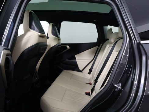 Used 2025 BMW X3 xDrive30i w/ Convenience Package image 11