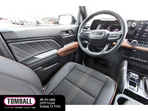 Used 2026 GMC Canyon AT4 w/ Nightfall Essentials Package AWD/4WD image 9