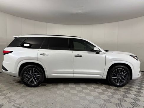 Used 2025 Lexus TX 350 AWD w/ Technology Package image 8