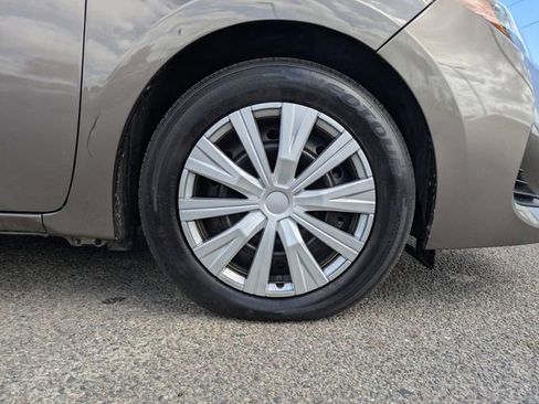 Used 2019 Toyota Corolla LE image 11