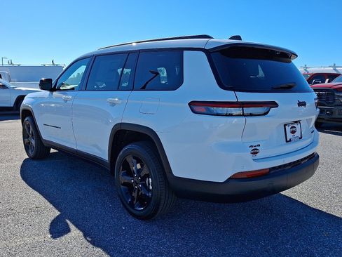 New 2025 Jeep Grand Cherokee L Limited image 3
