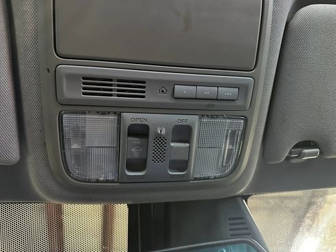 Used 2017 Honda Accord EX-L image 20