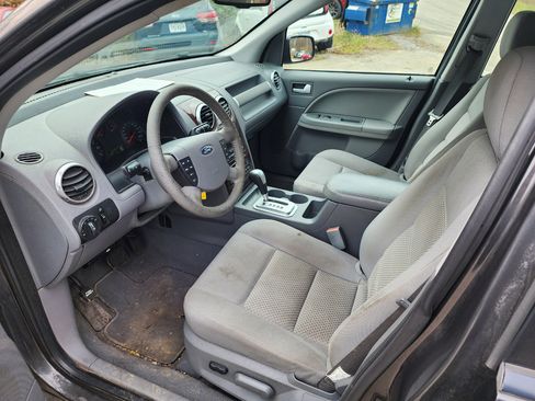 Used 2007 Ford Freestyle SEL image 13