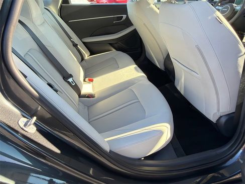 Certified 2025 Hyundai Sonata SE image 15