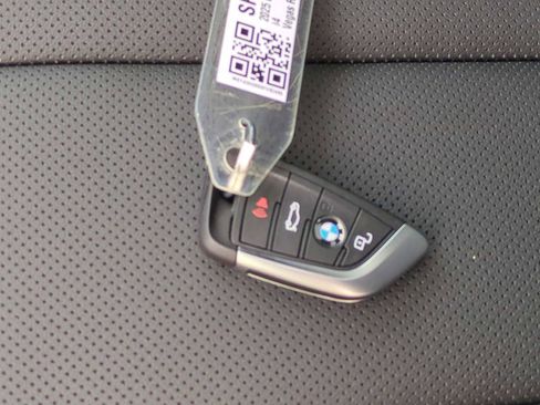 Used 2025 BMW i4 xDrive40i w/ Premium Package image 38