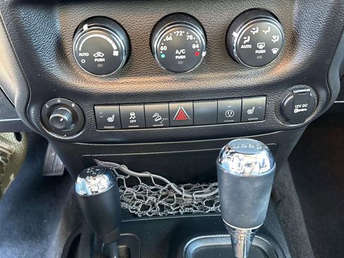 Used 2014 Jeep Wrangler Unlimited Sahara w/ Connectivity Group image 16