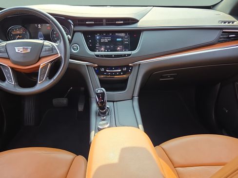 Used 2021 Cadillac XT5 Premium Luxury FWD image 12