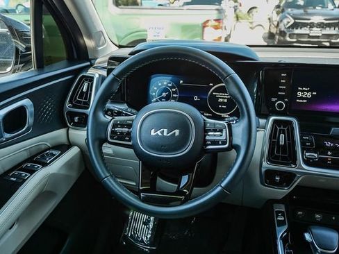 Certified 2023 Kia Sorento SX FWD image 16