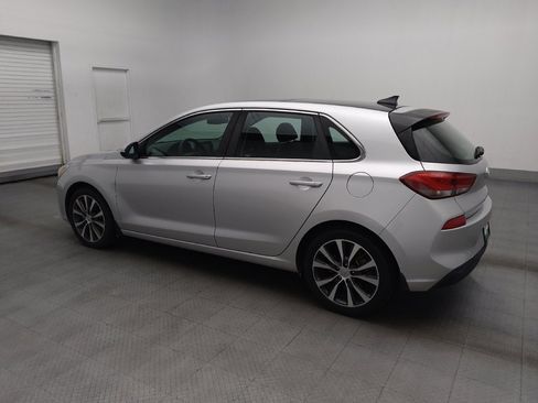 Used 2018 Hyundai Elantra GT w/ Tech Package 03 FWD image 3