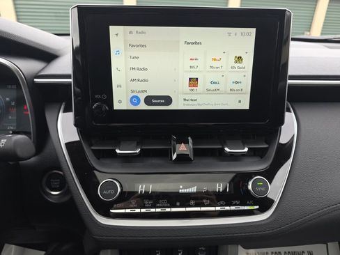 Certified 2023 Toyota Corolla Cross XLE image 23