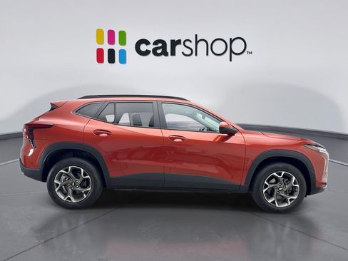 Used 2024 Chevrolet Trax LT w/ Driver Confidence Package FWD image 6