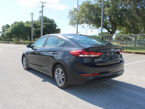 Used 2018 Hyundai Elantra SEL FWD image 7