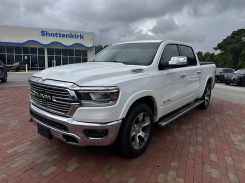 Used 2019 RAM 1500 Laramie AWD/4WD image 1