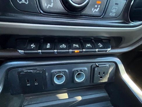 Used 2017 GMC Sierra 1500 Denali image 19