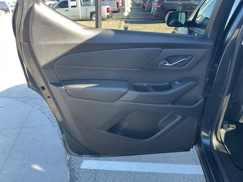 Used 2018 Chevrolet Traverse LT w/ LPO, Floor Liner Package image 18