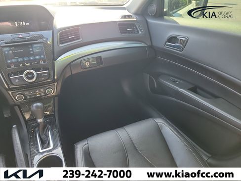 Used 2019 Acura ILX FWD image 16