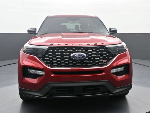 Used 2022 Ford Explorer ST w/ Equipment Group 401A AWD/4WD image 2